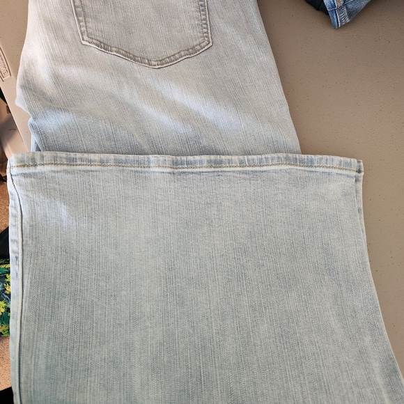 Torrid Festi Baggy Wide Leg Stretch Jeans Size 16 - Picture 5 of 5